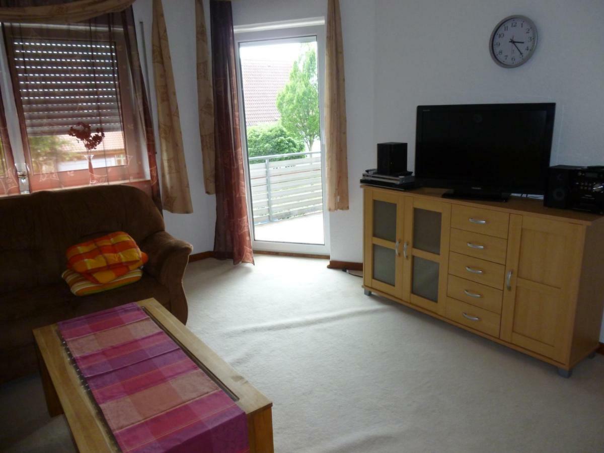 Anton Schuler Apartment Niedenstein Екстериор снимка