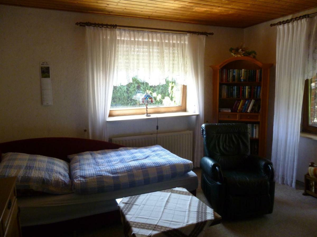 Anton Schuler Apartment Niedenstein Екстериор снимка